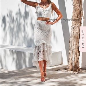 TWO piece Eva Set size 6 NEVER WORN.